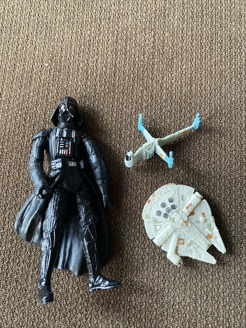 Star Wars Darth Vader 2001 LFL Hasbro Action Figure 4" Preowned